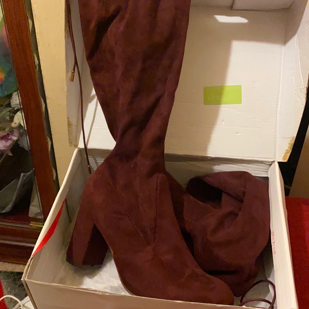 Suede boots